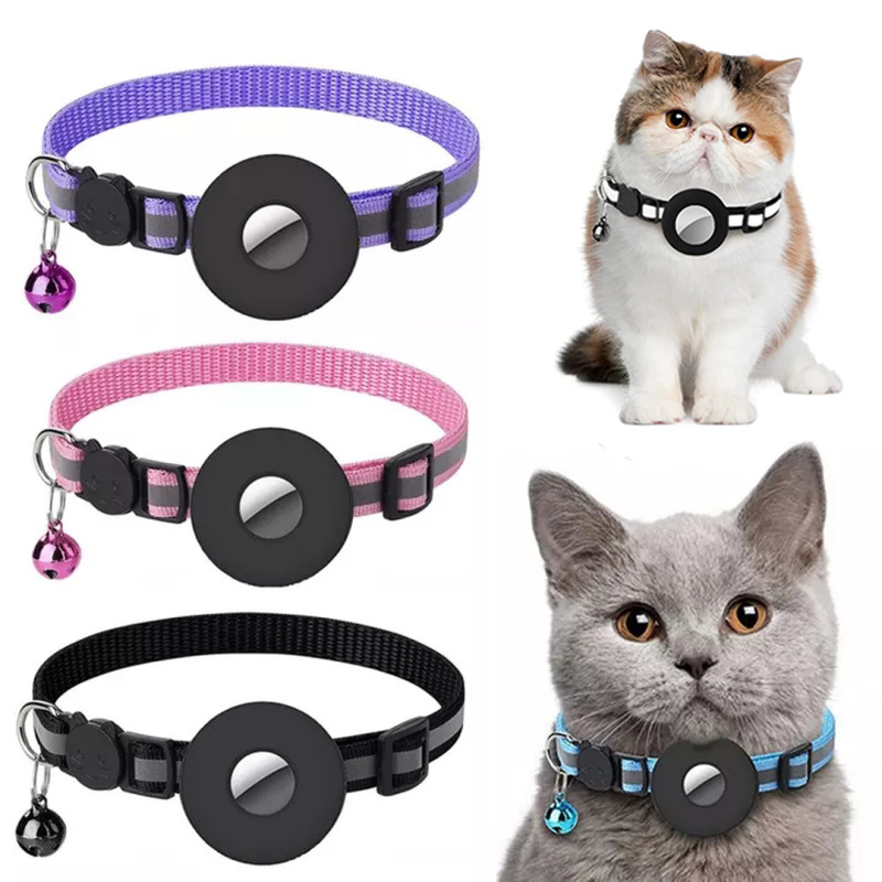 Keep your pet safe with this reflective nylon collar featuring a waterproof AirTag holder. Perfect for cats, dogs, kittens & puppies.